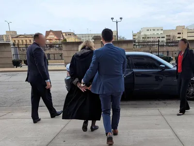 Judecătoare arestată pentru ajutarea unui migrant (sursa: X/FBI Director Kash Patel)